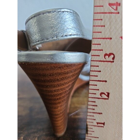 COACH New York Randy Silver Wedge Sandles SZ 6 Sling back holidays party Barbie - Picture 13 of 13